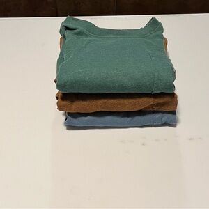 Men’s Carhartt 2XL Loose Fit, 3 Shirts ( Green, Brown and Light Blue )